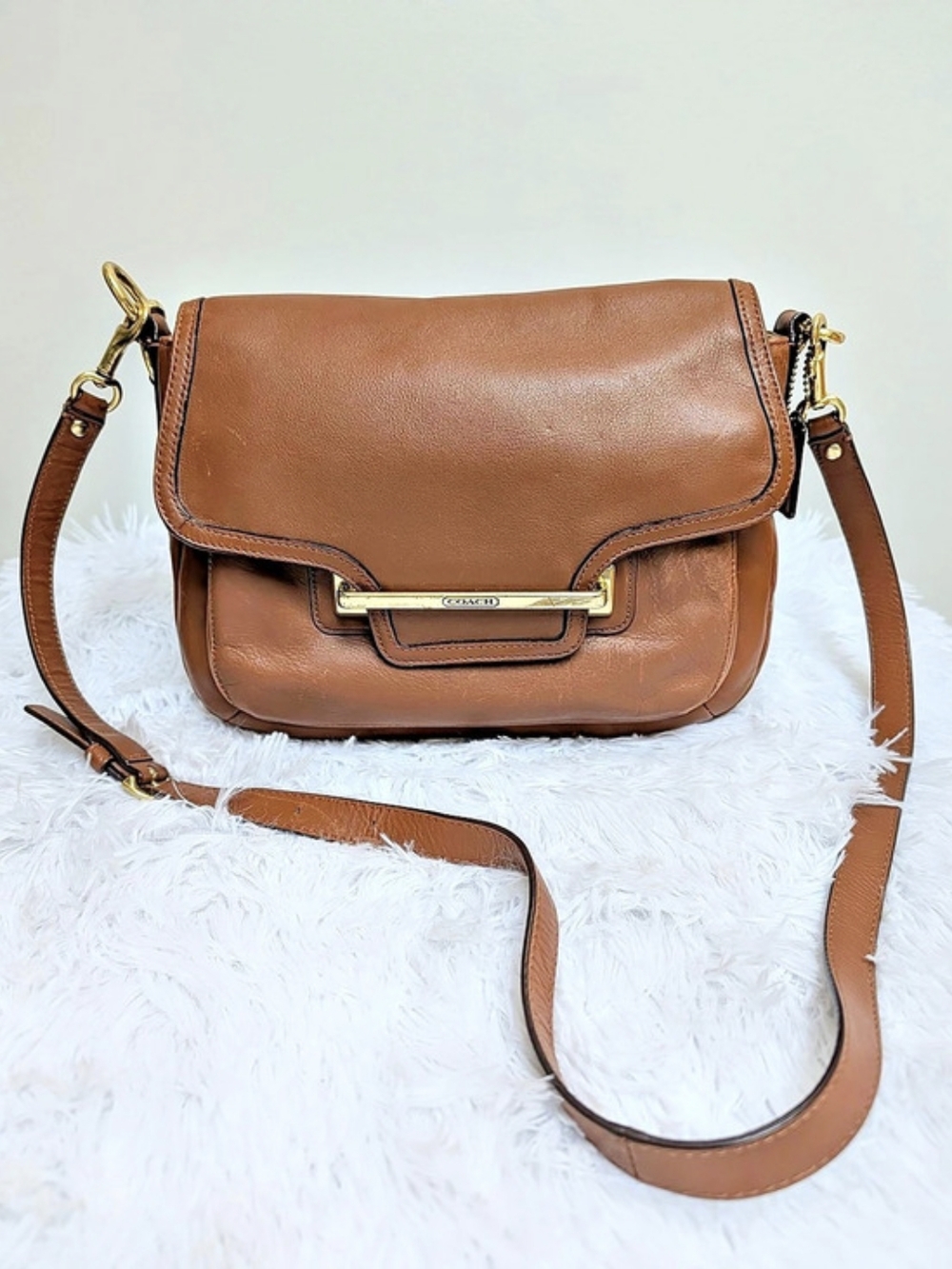 Coach Taylor Leather Flap Shoulder Bag Leather Crossbody in Brown